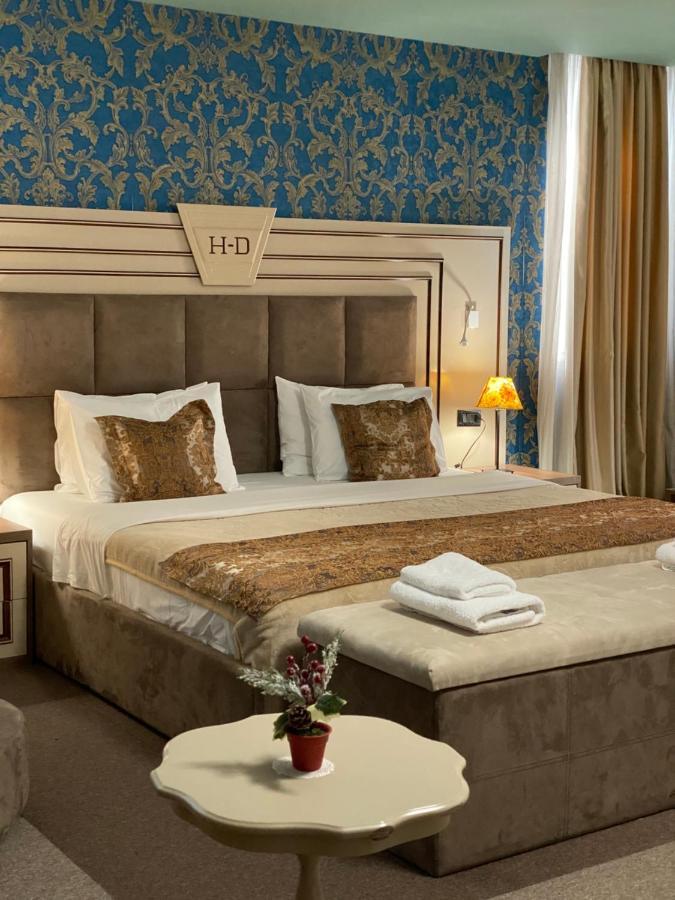 Hotel Deluxe Tiranë Eksteriør bilde